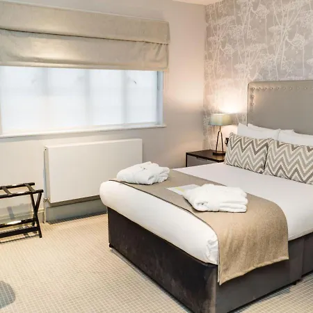 Edgbaston Park 4*